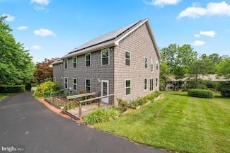 38 S Grange Ave, Collegeville, PA 19426