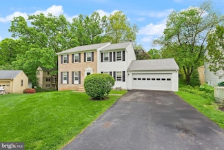 5023 Mignonette Ct, Annandale, VA 22003