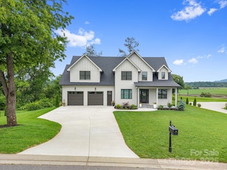 301 Rockbridge Rd Unit 22, Mills River, NC 28759
