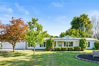 504 S Lafayette St, Frankton, IN 46044