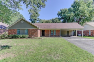 6878 Glenwick Dr, Memphis, TN 38141