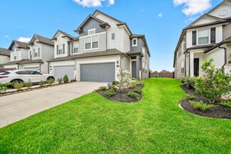 5621 Hyde Park Dr, Pasadena, TX 77505