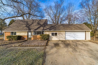 1674 Adair Rd, Columbus, OH 43227