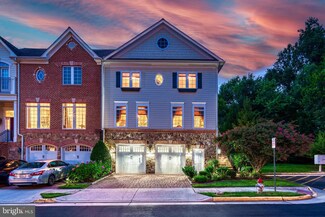 8702 Esquire Crossing Ln, Vienna, VA 22180