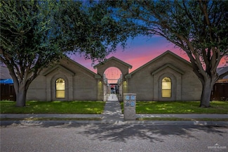 1805 S Linden St, Pharr, TX 78577