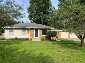 1145 Cutter Pkwy SE, Grand Rapids, MI 49546