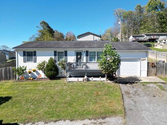 209 Deerborne St, West Milford, WV 26451