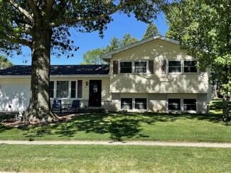 312 SE 3rd St, Panora, IA 50216