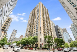 70 W Huron St Unit 406, Chicago, IL 60654