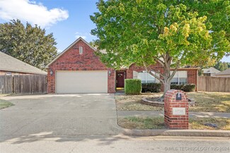 11735 S Holley St, Jenks, OK 74037