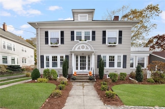 142 Ridge St, Pawtucket, RI 02860