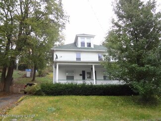 95 Carverton Rd, Shavertown, PA 18708