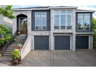 9686 SE Wyndham Way, Happy Valley, OR 97086