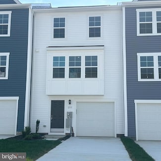 81 Clifton Manor, Falling Waters, WV 25419