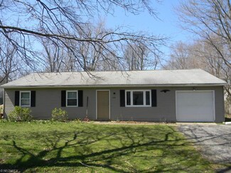1558 Hazel Ave, Madison, OH 44057