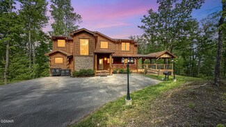 2631 Sawmill Branch Dr, Sevierville, TN 37862