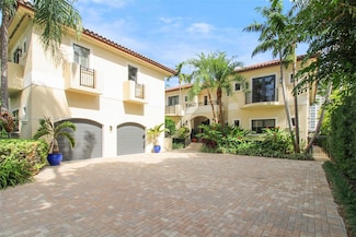 5655 Pine Tree Dr, Miami Beach, FL 33140