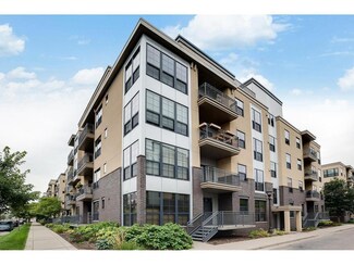 825 Berry St Unit 407, Saint Paul, MN 55114