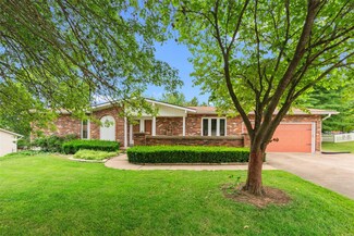 1121 Judy Ln, Troy, MO 63379
