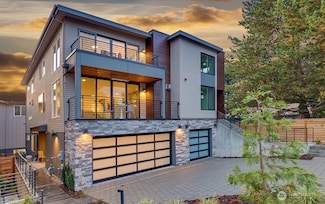 8707 116th Ave NE Unit (A), Kirkland, WA 98033