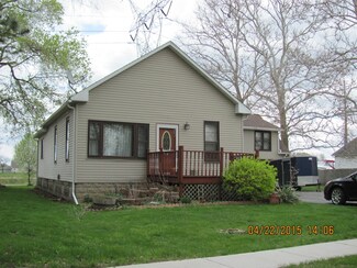 645 N 1st St, Coal City, IL 60416