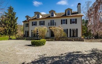 5 Lakeview Dr, Byram Township, NJ 07821