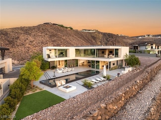 13 Rockstream Dr, Henderson, NV 89012