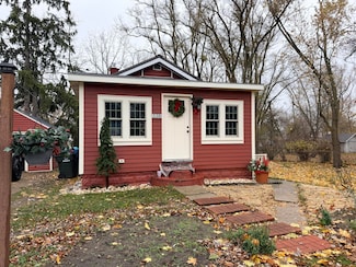 2150 Kinsey St, Muskegon, MI 49441