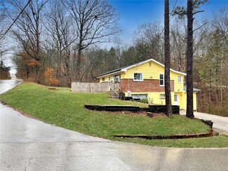 7251 Lakeshore Dr, Cedar Hill, MO 63016