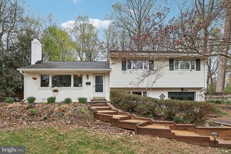 4212 Wakefield Dr, Annandale, VA 22003