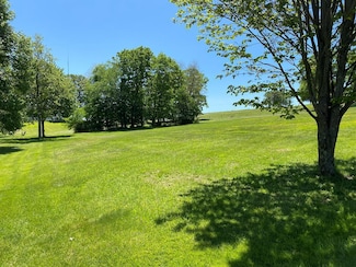 N Mayfield Rd, Clarion, PA 16214