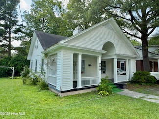 909 Lee St N, Wilson, NC 27893