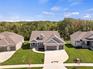 6111 Lewis Dr, Shawnee, KS 66226