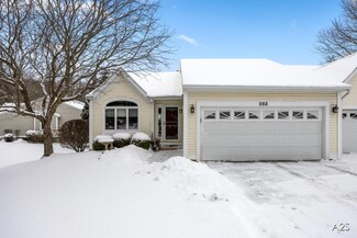 252 Winter Oaks E, Holland, MI 49424