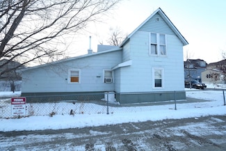 13 7th Ave SW, Aberdeen, SD 57401