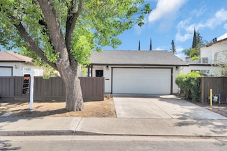 2708 La Palma Dr, Modesto, CA 95354