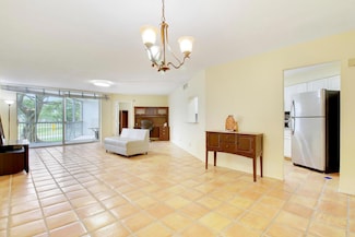 2940 N Course Dr Unit 208, Pompano Beach, FL 33069