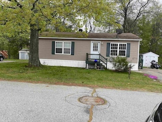 55 B St, Seabrook, NH 03874