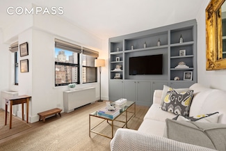 201 E 21st St Unit 12M, New York, NY 10010