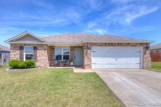 10195 E Kathy St, Claremore, OK 74019