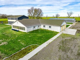 76311 Road 415, Willow Island, NE 69171