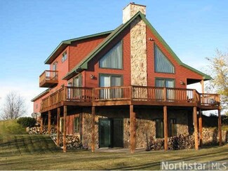 824 110th St, Roberts, WI 54023