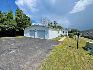3023 Springview, Newfane, NY 14108