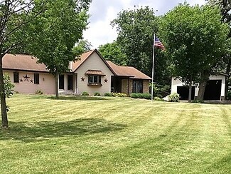 1954 Ole Hickory Rd, Amboy, IL 61310