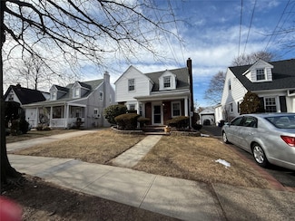 204 N Grove St, Valley Stream, NY 11580
