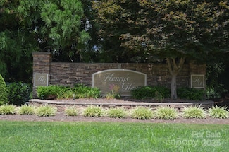 205 Henrys Glen Dr, Morganton, NC 28655