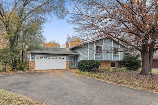 8123 Zenith Ct N, Brooklyn Park, MN 55443