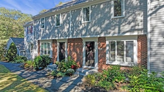 1303 Foxwood Cir, Peabody, MA 01960