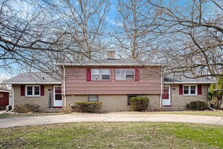802 Weaver Ave, Kalamazoo, MI 49006
