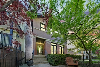 2512 N Artesian Ave, Chicago, IL 60647
